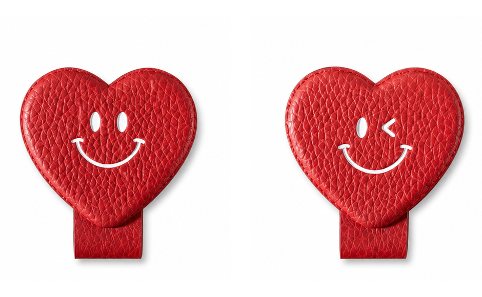 Red heart money clip front and back